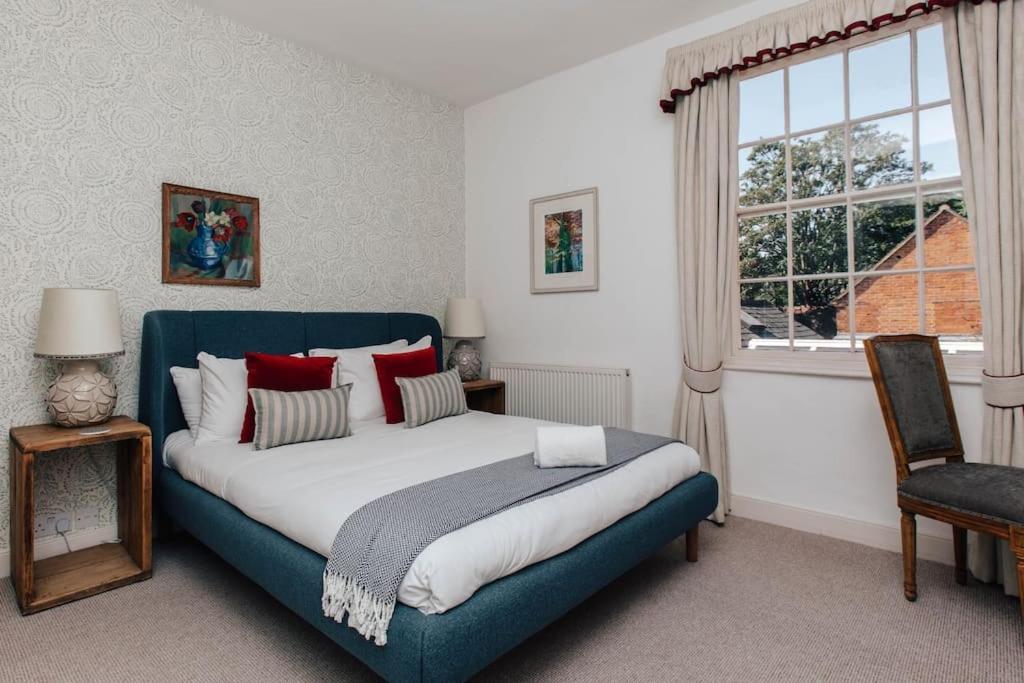 Villa Dolls House - Luxury Townhouse *Sleeps 10* Henley-on-Thames Exterior foto